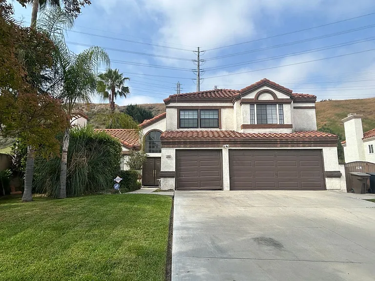 3068 Prado Ln — Photo 1