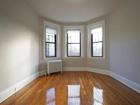 1576 Commonwealth Ave #9, Boston, MA 02215
