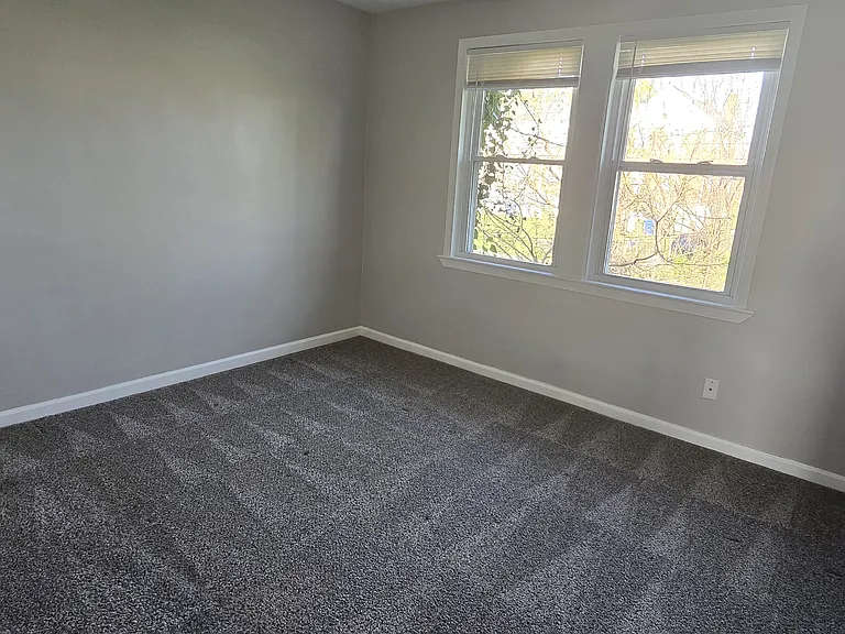5542 Midwood Ave #2 — Photo 10