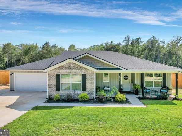 603 Bluff Rd, Jesup, GA 31545