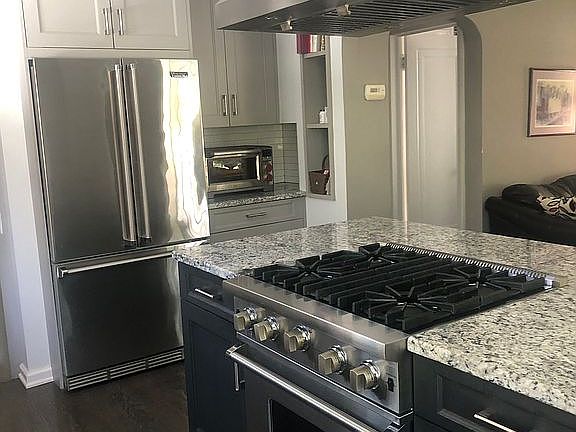 4th image of 1609 Brys Dr