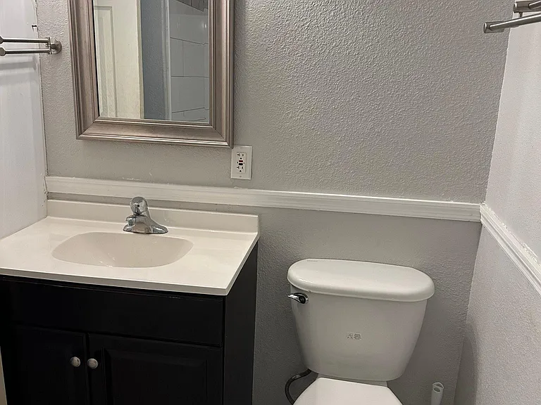 Main bathroom