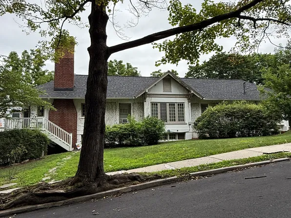 2110 W Walnut St #B, Allentown, PA 18104