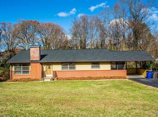 3831 Cavalier Dr, Winston Salem, NC 27104
