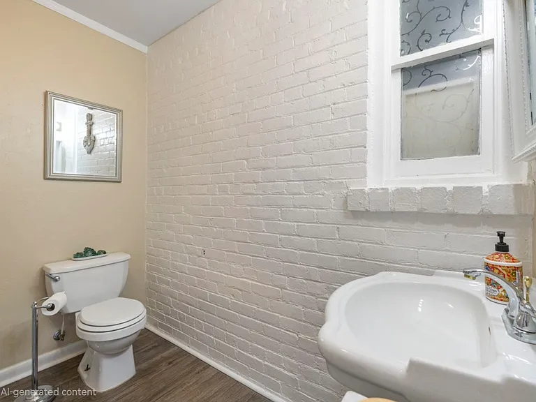 1128 Jefferson St — Photo 22