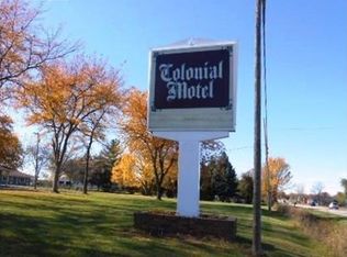 9475 Peet Rd, Chesaning, MI 48616