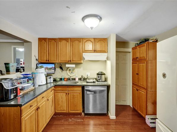 miami-florida-43808429 picture