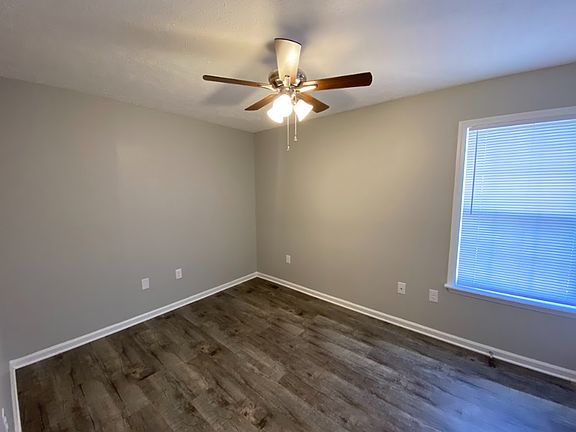 3rd image of 3505 Old Valley View Dr #3625