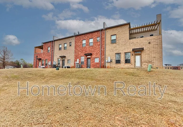 463 S Fretz Ave — Photo 29