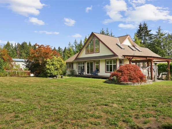 2877 Lake Trail Rd, Courtenay, BC V9N 9K8