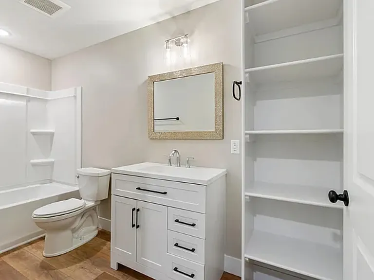 313 N Van Dorn St — Photo 7