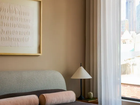 323 Bergen Street image 5 of 15