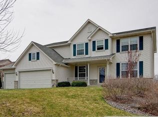 7741 Comstock Ln N, Maple Grove, MN 55311