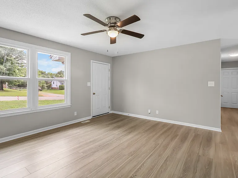 931 Poppy Dr — Photo 25