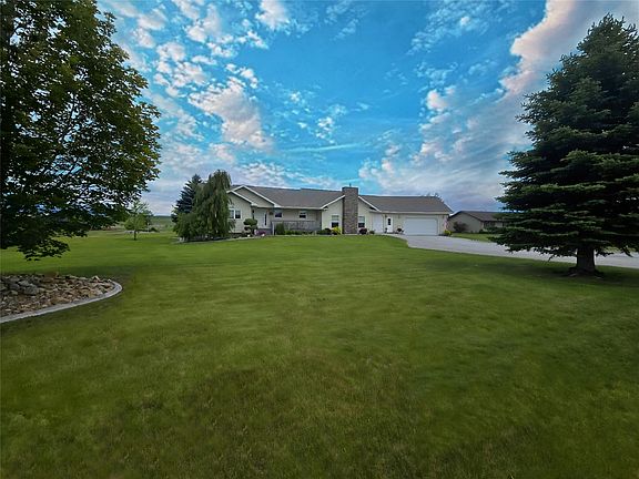 4th image of 27 Sautter Ln