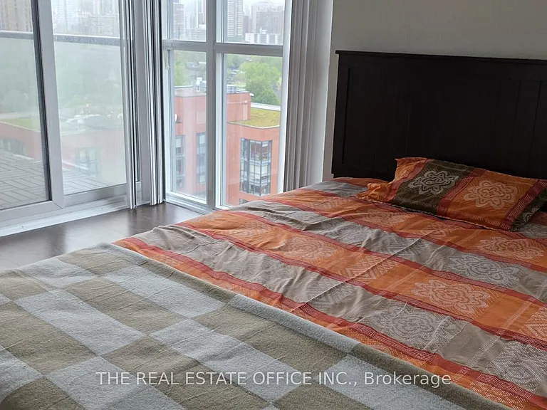 25 Cole St #1501 — Photo 10