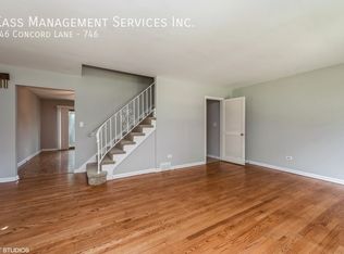 746 Concord Ln #746, Barrington, IL 60010