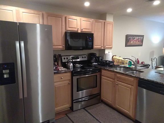 3rd image of 331 Airport Ave E APT 607