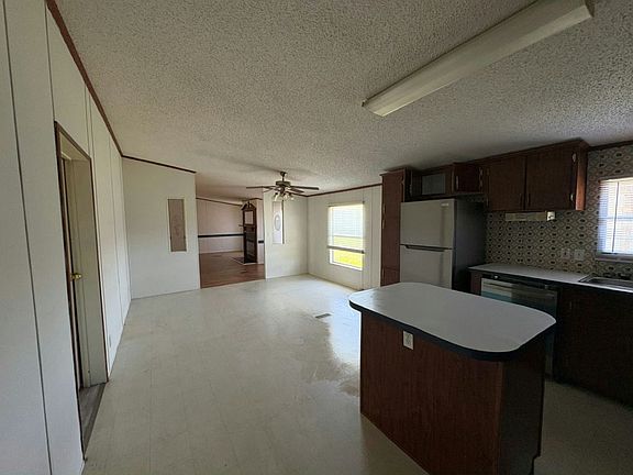 4th image of 2187 E Gauthier Rd Trailer 556