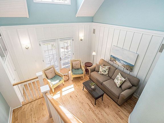 5th image of 2049 Lake St #2F