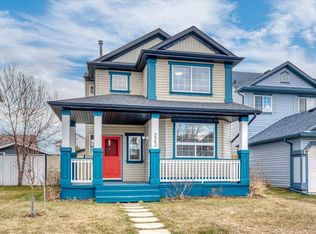 223 E Coventry Rd NE, Calgary, AB T3K5H6