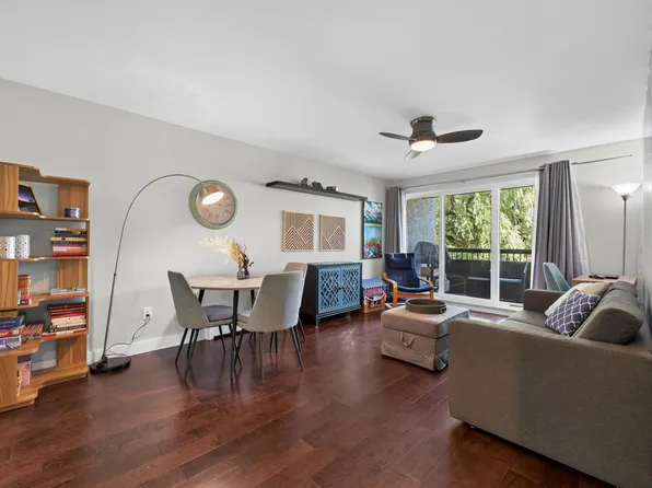 1420 E 8th Ave #206, Vancouver, BC V5N 1T4