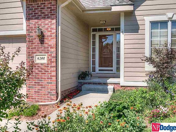 2nd image of 6208 N 154th St