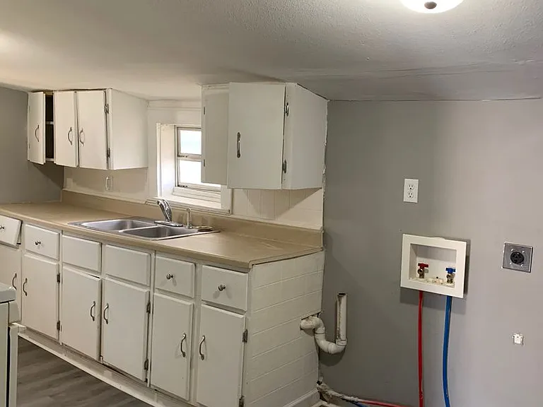 2304 N National Ave — Photo 3