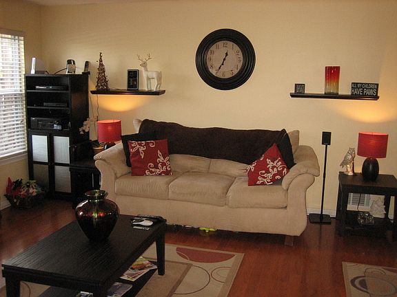 4th image of 278 Abbey Dr