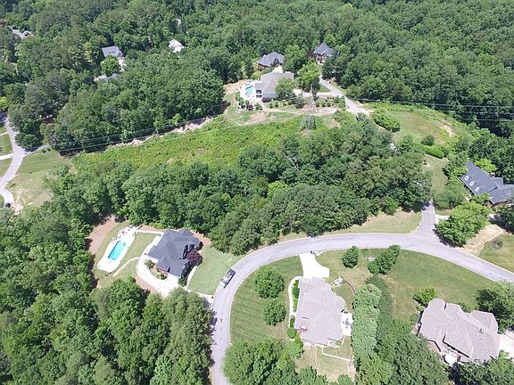 4th image of 303 Stonewood Dr NW