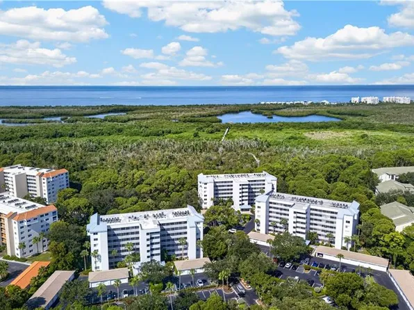 270 Naples Cove DR #3403, NAPLES, FL 34110