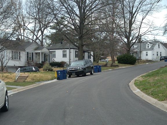 5th image of 3117 La Vista Dr