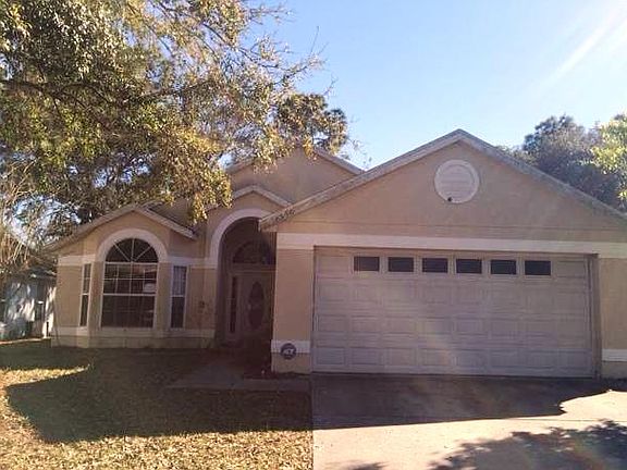 2nd image of 1556 Woodfield Oaks Dr