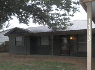 1713 Cole Ave, Denver City, TX 79323