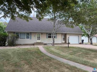 100 E Center St, Marion, SD 57043