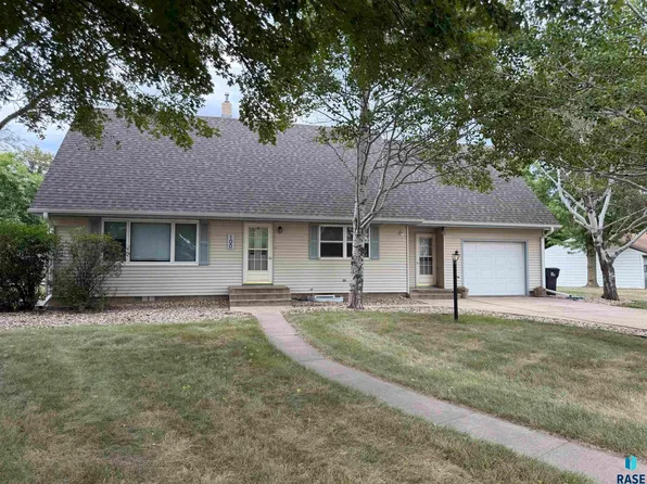100 E Center St, Marion, SD 57043