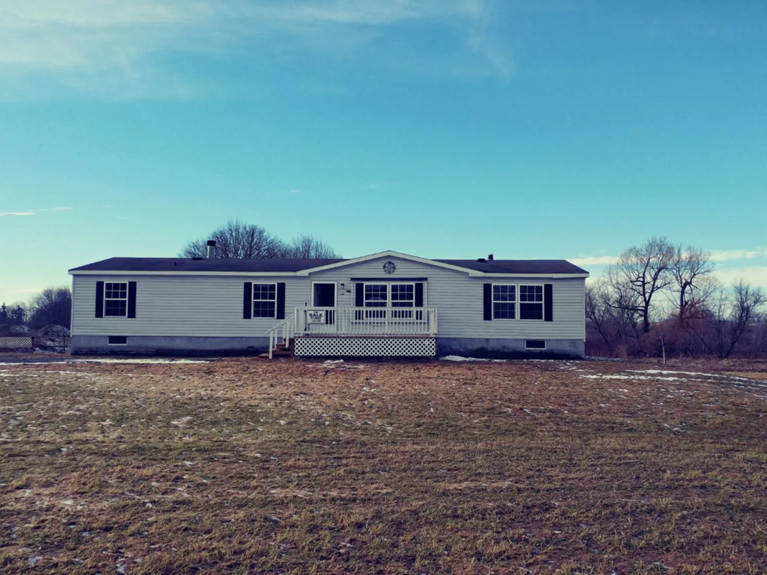 4 bed, 1728 sqft, $2,000 — Photo 2