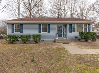 9541 Bent Wood Ln, North Chesterfield, VA 23237