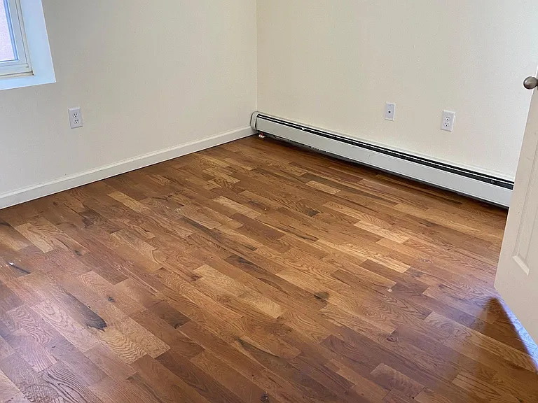 230 3rd St #7 — Photo 9