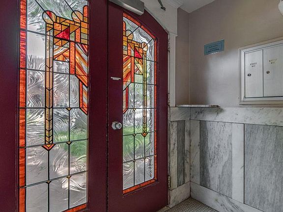 4th image of 5885 Nina Pl APT 2W
