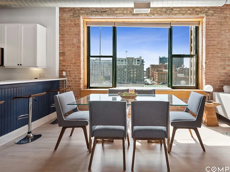 701 W Jackson Blvd #401 — Photo 6