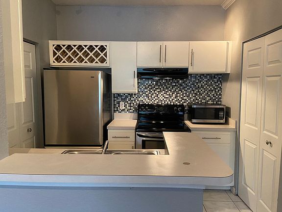4th image of 2612 Robert Trent Jones Dr APT 712