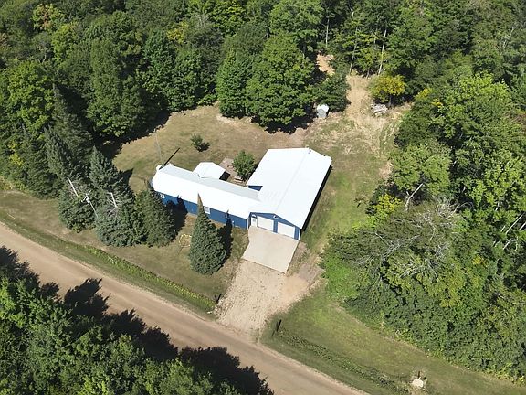 2nd image of 33418 W North Rd
