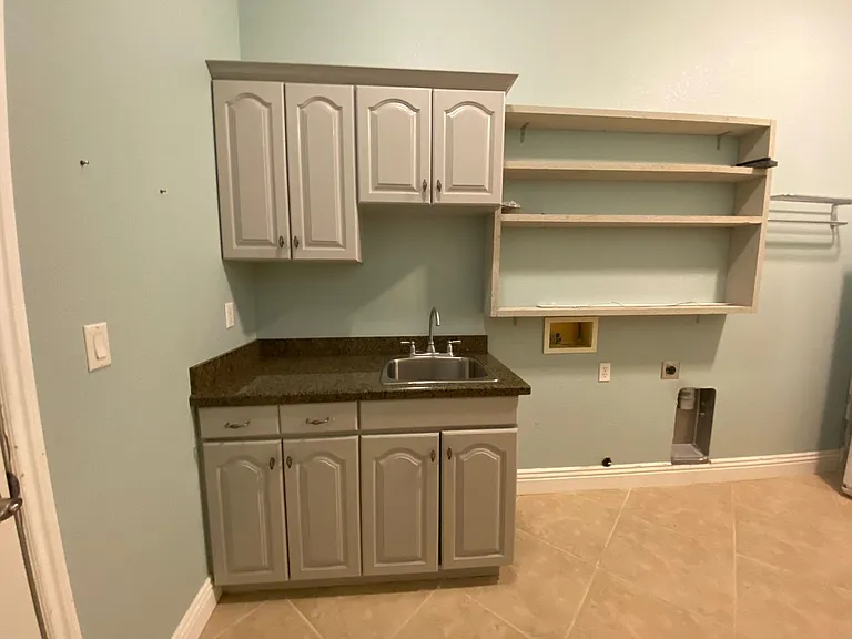 3611 Oakleaf Ave — Photo 49