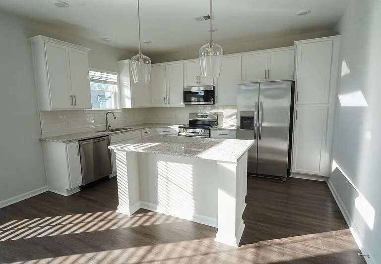 257 Brookline Dr — Photo 6
