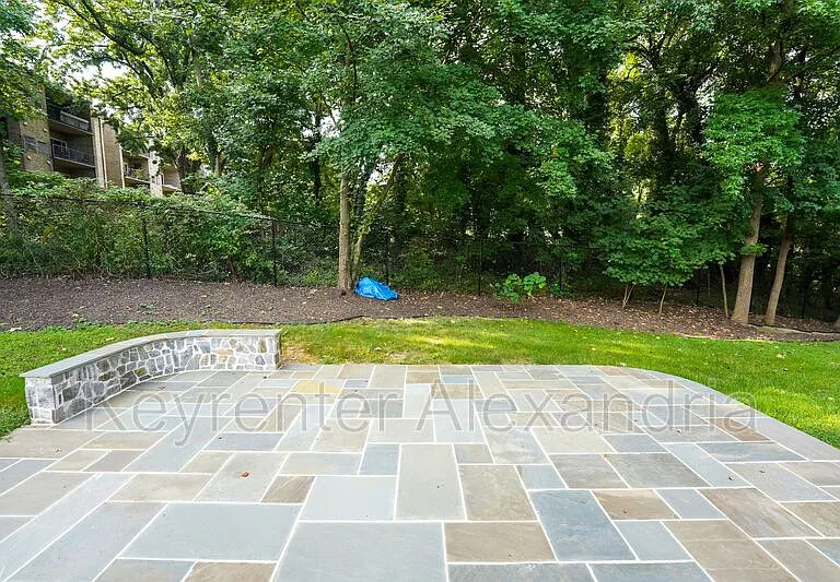 5901 Beech Tree Dr — Photo 35