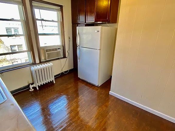 3rd image of 20-68 33rd St #2