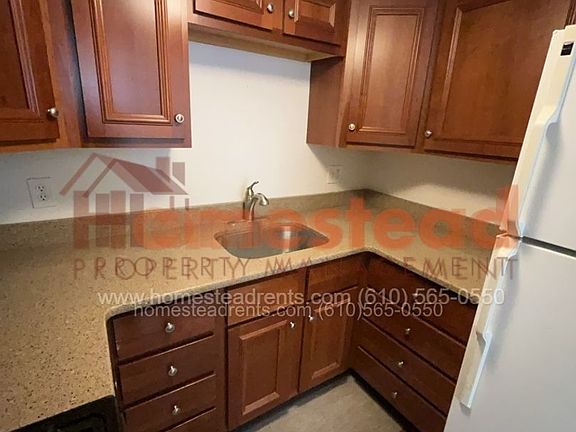 4th image of 83 3rd Ave APT A