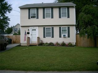 75 Sagamore St, Warwick, RI 02889