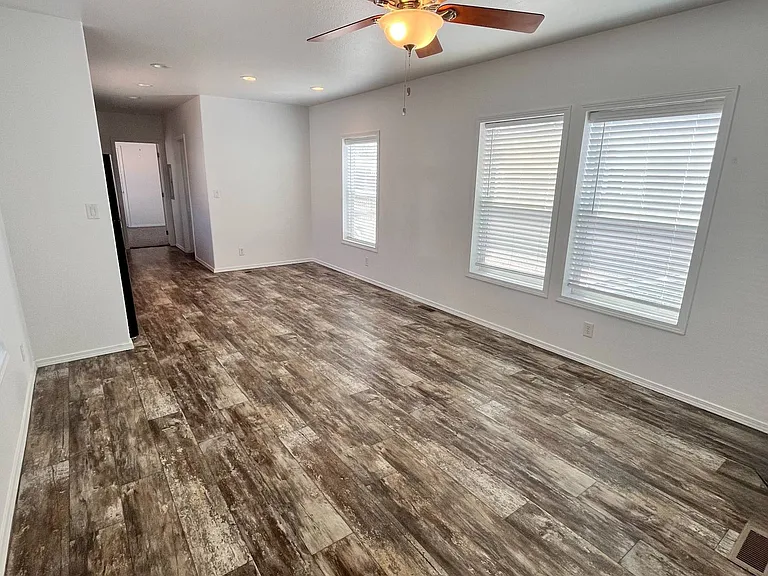 4100 N Romero Rd #75 — Photo 3